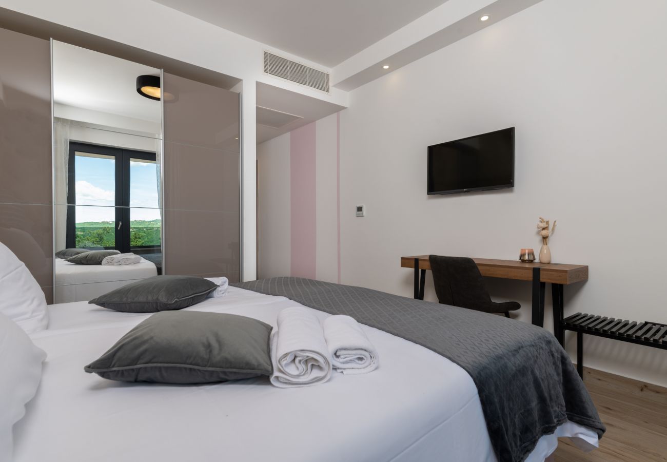 Villa in Sveta Nedelja - Luxury Villa Callista near Labin with kids playground, fitness and heated pool