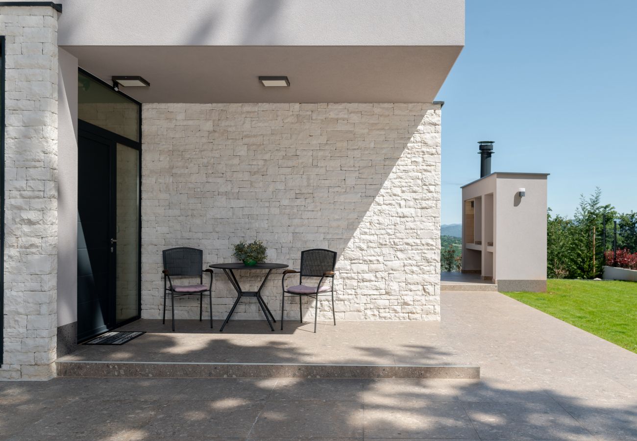 Villa in Sveta Nedelja - Luxury Villa Callista near Labin with kids playground, fitness and heated pool