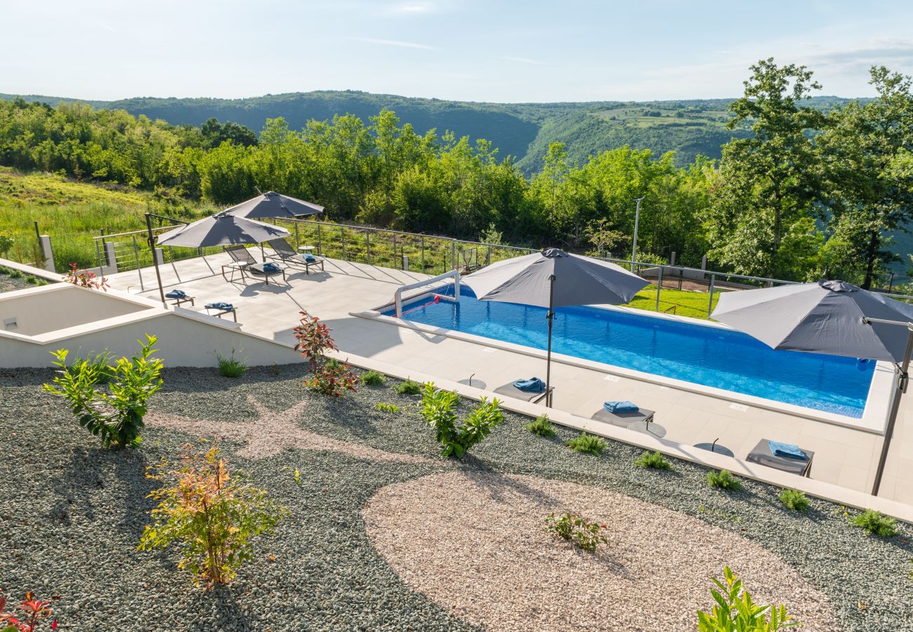 Villa in Sveta Nedelja - Luxury Villa Callista near Labin with kids playground, fitness and heated pool