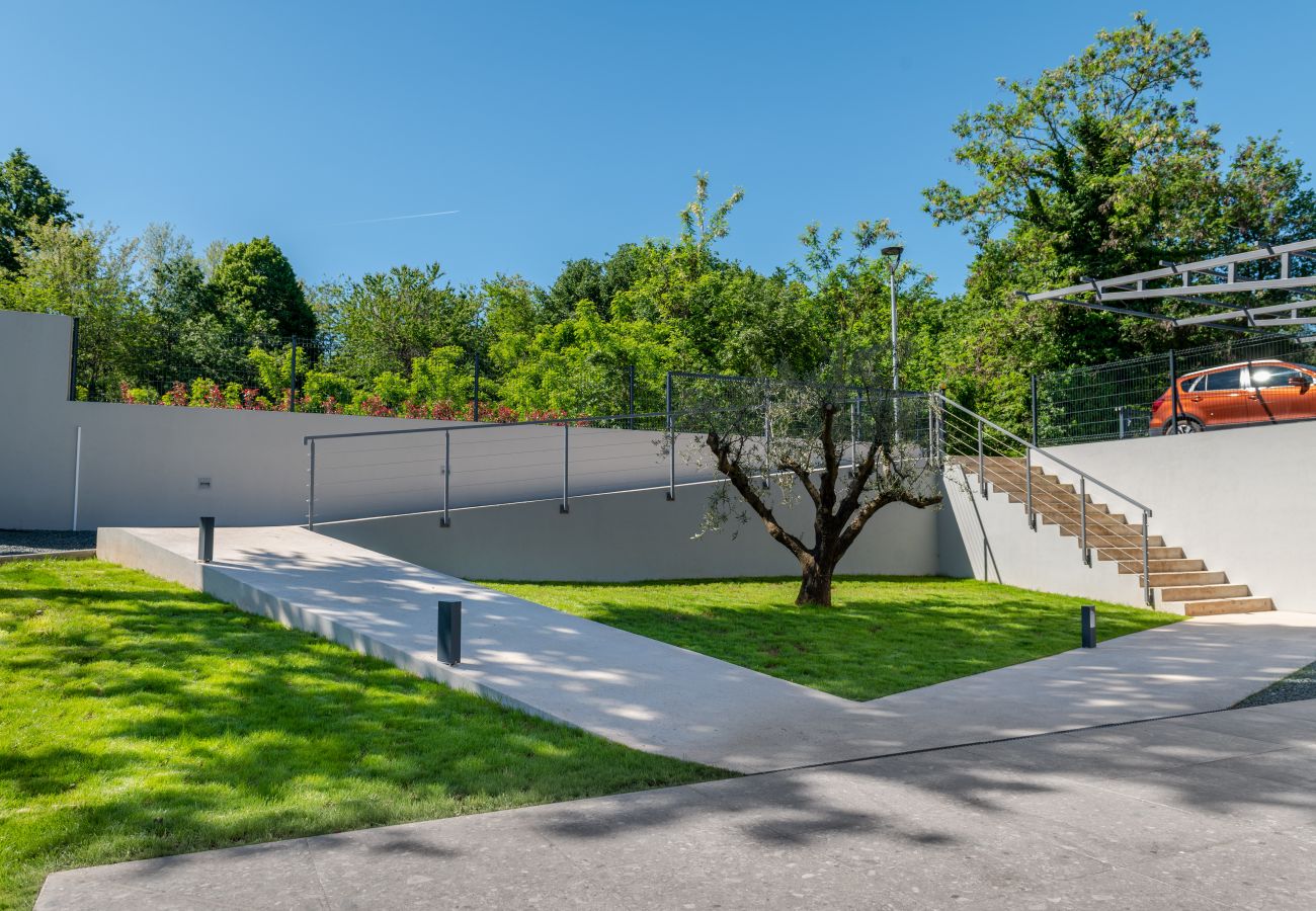 Villa in Sveta Nedelja - Luxury Villa Callista near Labin with kids playground, fitness and heated pool