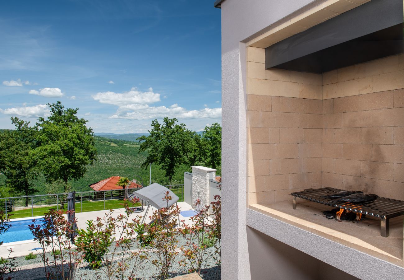 Villa in Sveta Nedelja - Luxury Villa Callista near Labin with kids playground, fitness and heated pool