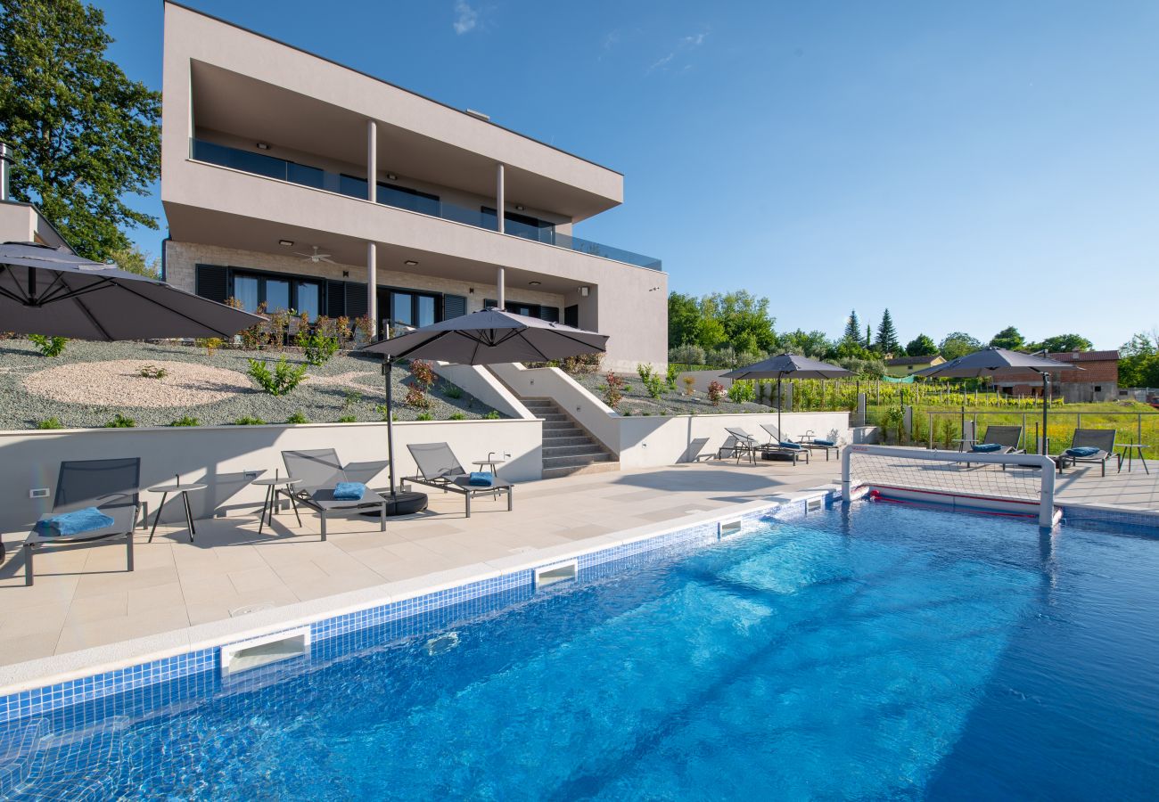 Villa in Sveta Nedelja - Luxury Villa Callista near Labin with kids playground, fitness and heated pool