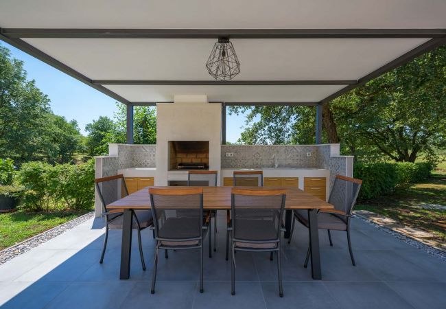 Villa in Micetici - Villa Eufemia near Poreč with large garden and outdoor playground for kids Villa in Micetici - Villa Eufemia near Poreč with large garden and outdoor playground for kids