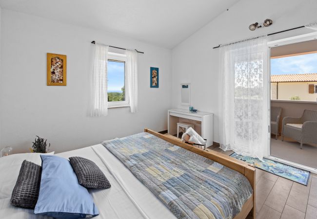 Villa in Peruški - Villa Javor near Pula only 1 km from the beach with sea view and heated pool Villa in Peruški - Villa Javor near Pula only 1 km from the beach with sea view and heated pool