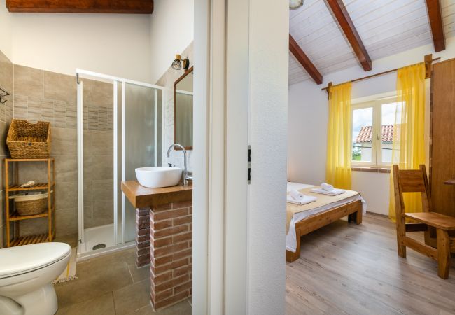 Villa in Peruški - Villa Katja near Pula with whirlpool only 3 km from the beach Villa in Peruški - Villa Katja near Pula with whirlpool only 3 km from the beach