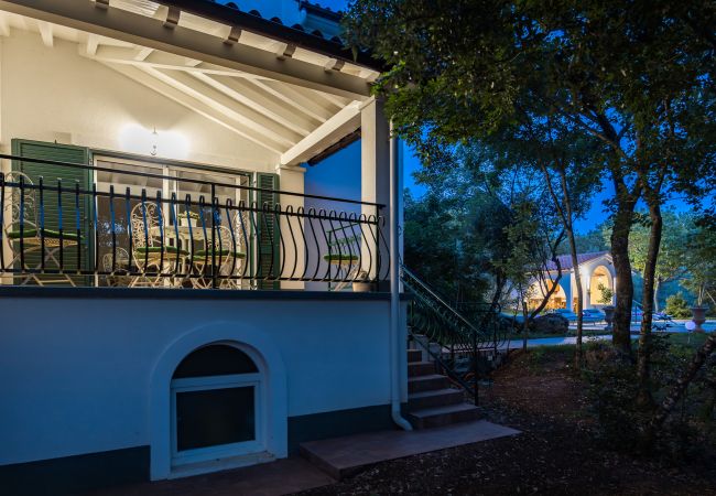 Villa in Medulin - Villa Laura in Medulin for 8 persons only 1.5 km from the beach - pet friendly Villa in Medulin - Villa Laura in Medulin for 8 persons only 1.5 km from the beach - pet friendly