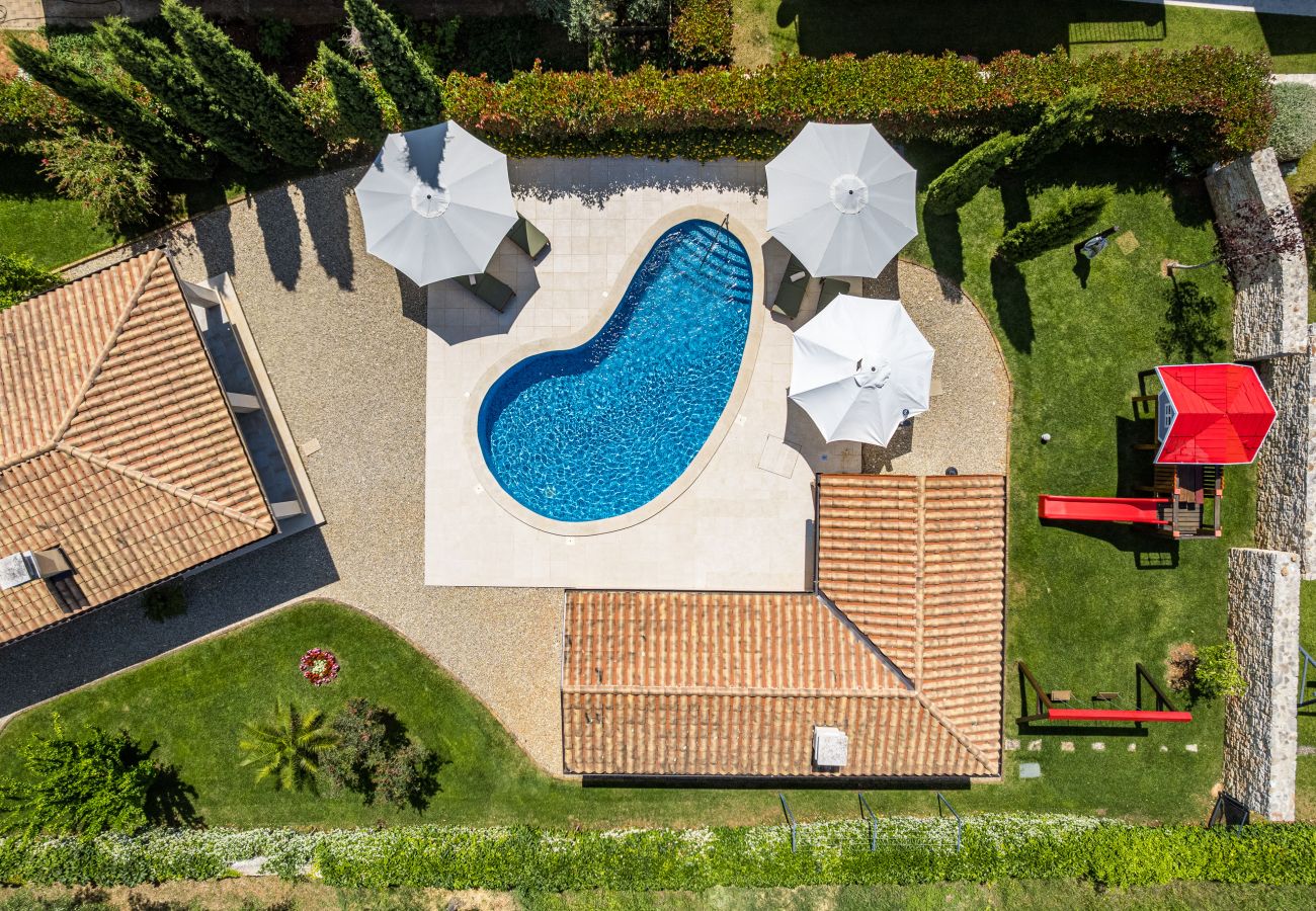 Villa in Fažana - Villa Luka in Fažana with pool & playground only 600 meter from the beach 