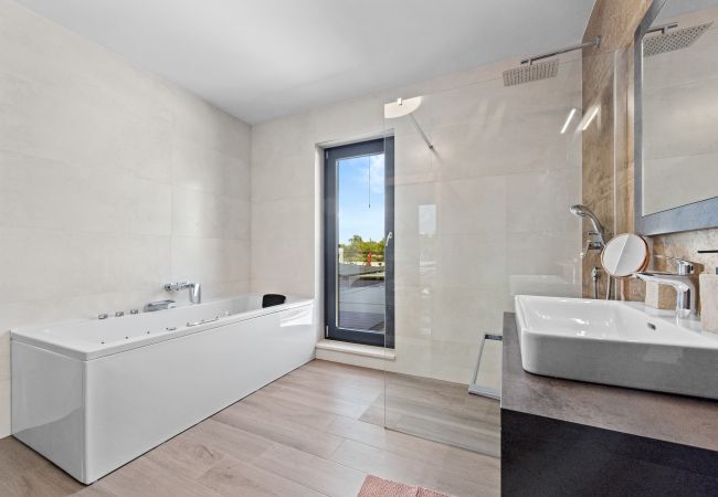 Villa in Juršici - Villa MaEm in Central Istria for families with Sauna, Whirlpool & Sea View Villa in Juršici - Villa MaEm in Central Istria for families with Sauna, Whirlpool & Sea View