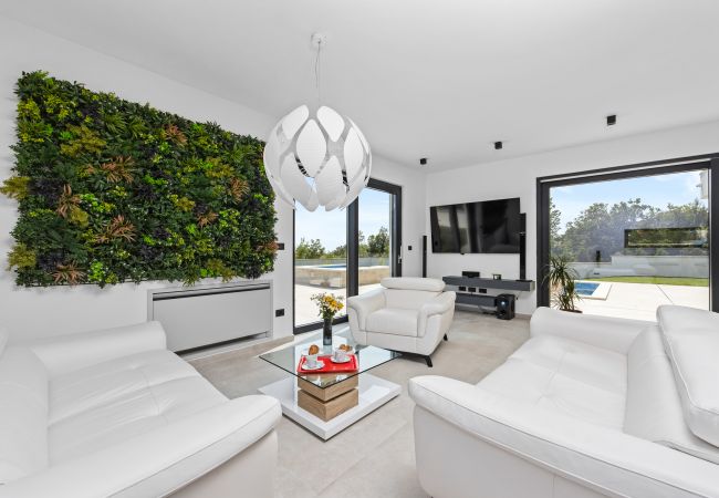 Villa in Juršici - Villa MaEm in Central Istria for families with Sauna, Whirlpool & Sea View Villa in Juršici - Villa MaEm in Central Istria for families with Sauna, Whirlpool & Sea View