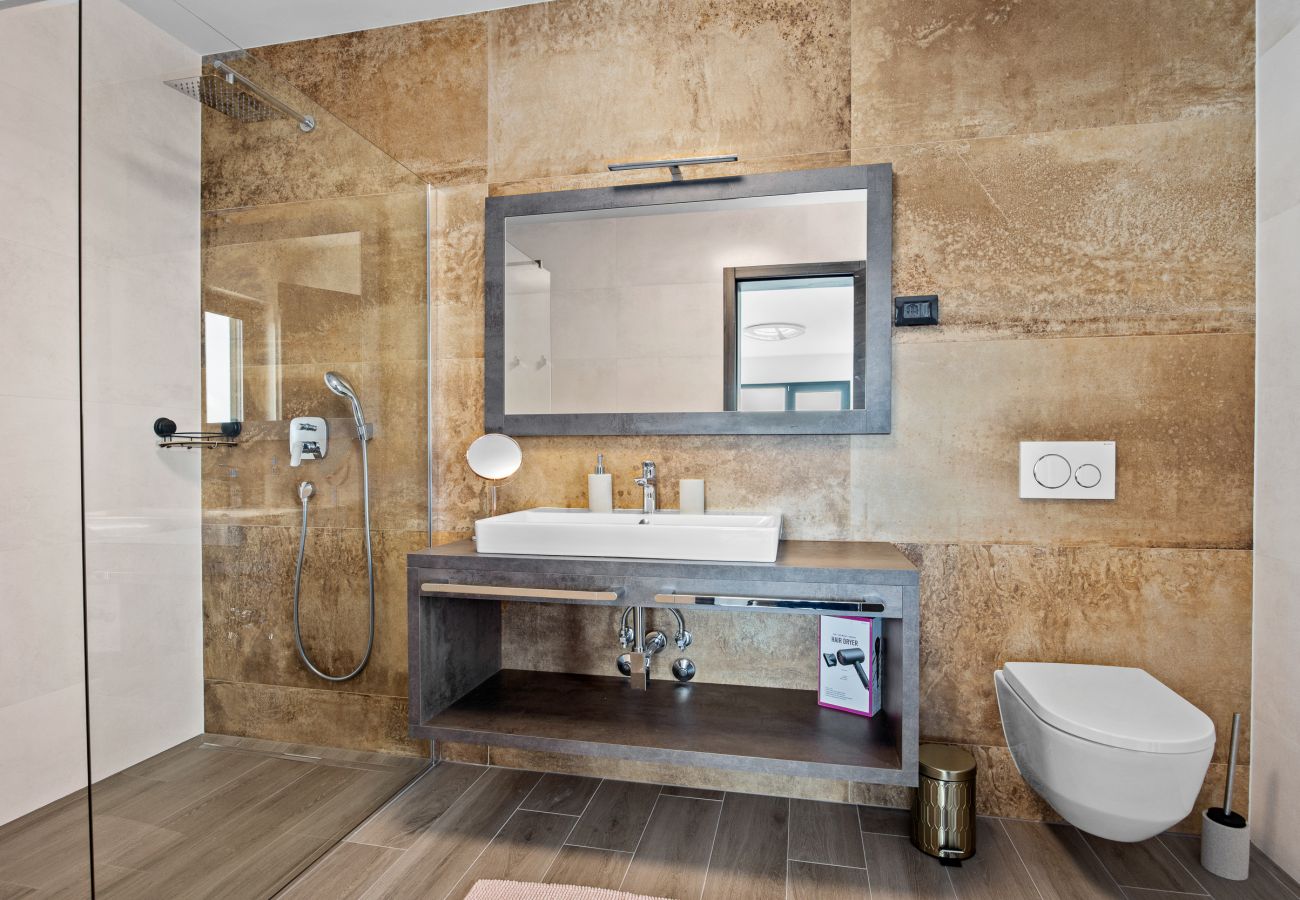Villa in Juršici - Villa MaEm in Central Istria for families with Sauna, Whirlpool & Sea View