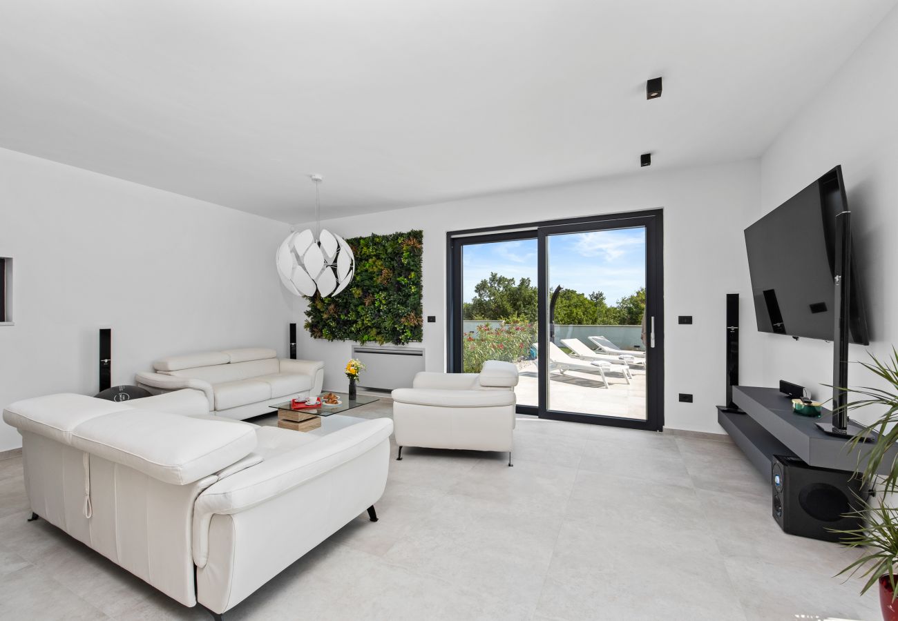 Villa in Juršici - Villa MaEm in Central Istria for families with Sauna, Whirlpool & Sea View