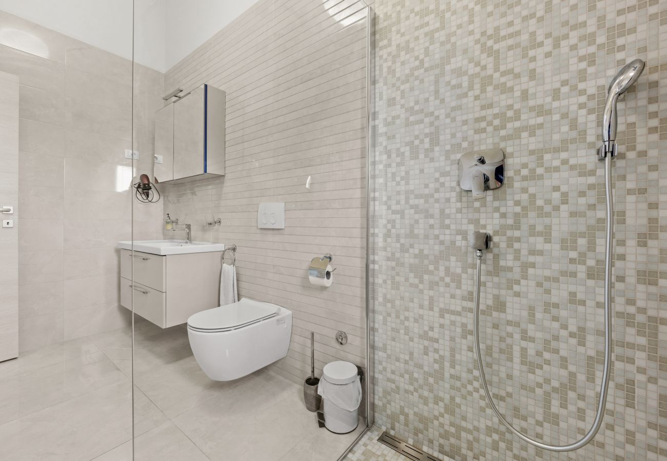 Villa in Ližnjan - Villa Markulin near Medulin for 8 people only 2km from the beach - pet friendly