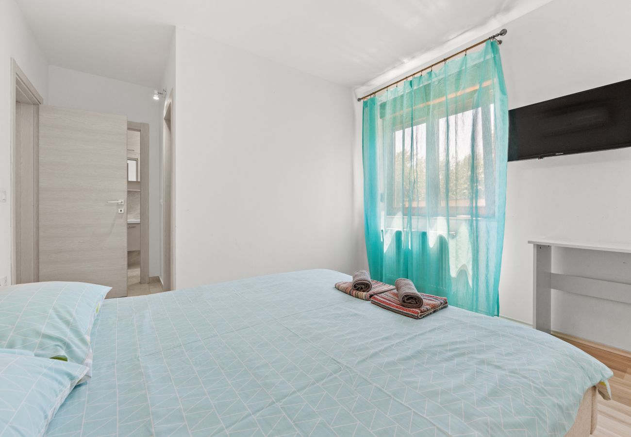 Villa in Ližnjan - Villa Markulin near Medulin for 8 people only 2km from the beach - pet friendly