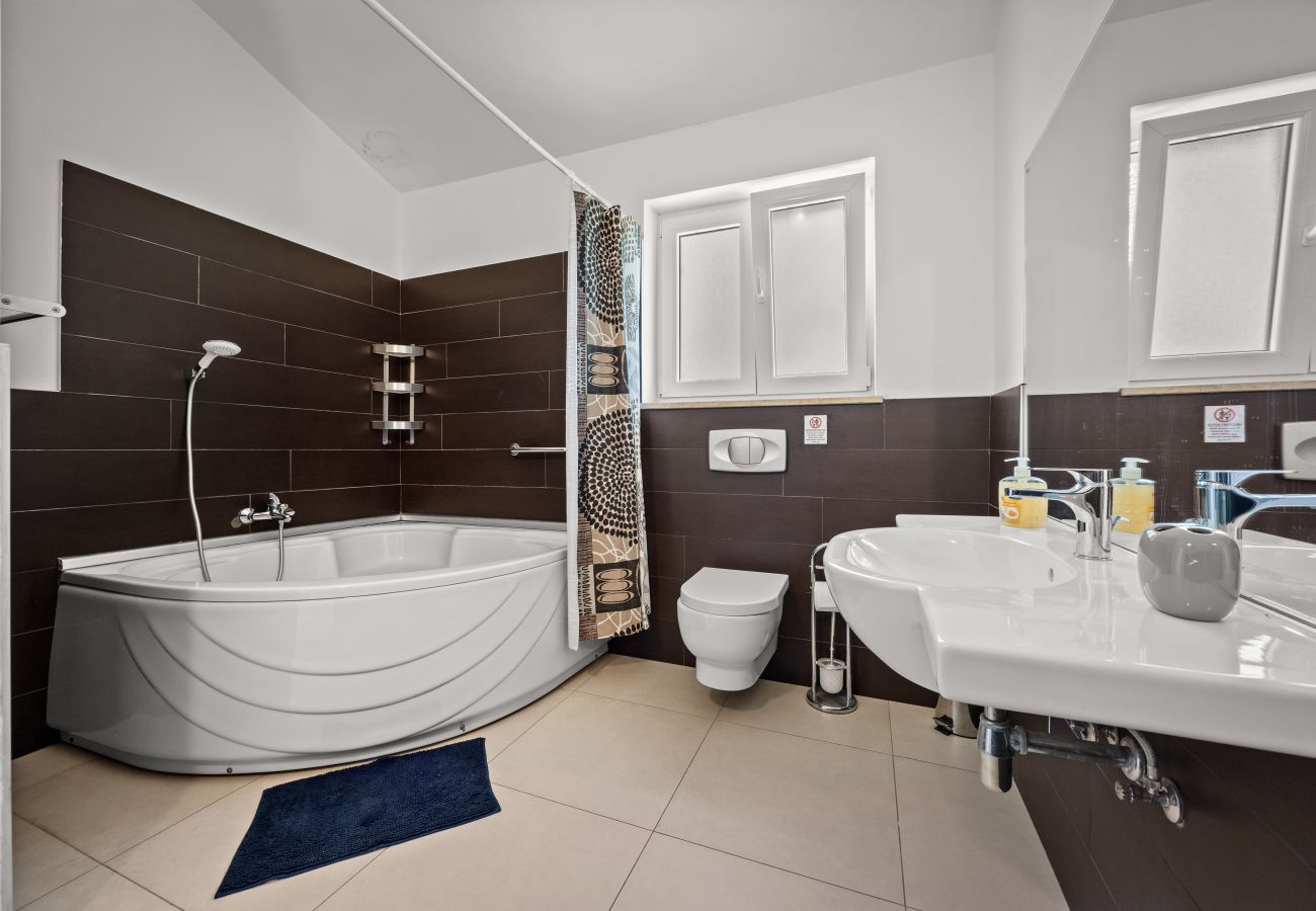 Villa in Mužini - Villa Martha in Central Istria with private pool - wellness / table tennis for 12 persons