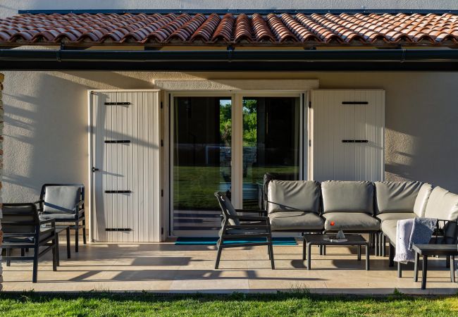 Villa in Butkovici - Villa MyKoltrina in Central Istria for 10 persons with with wellness & 72 m2 large pool   Villa in Butkovici - Villa MyKoltrina in Central Istria for 10 persons with with wellness & 72 m2 large pool