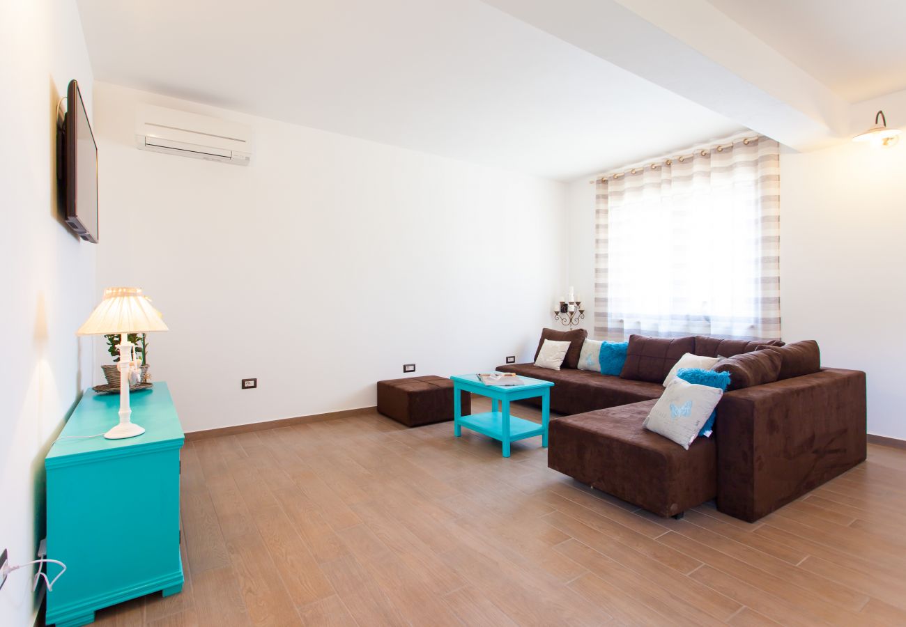 Villa in Tinjan - Villa Roza in Central Istria with whirlpool and playground for kids - pet friendly  