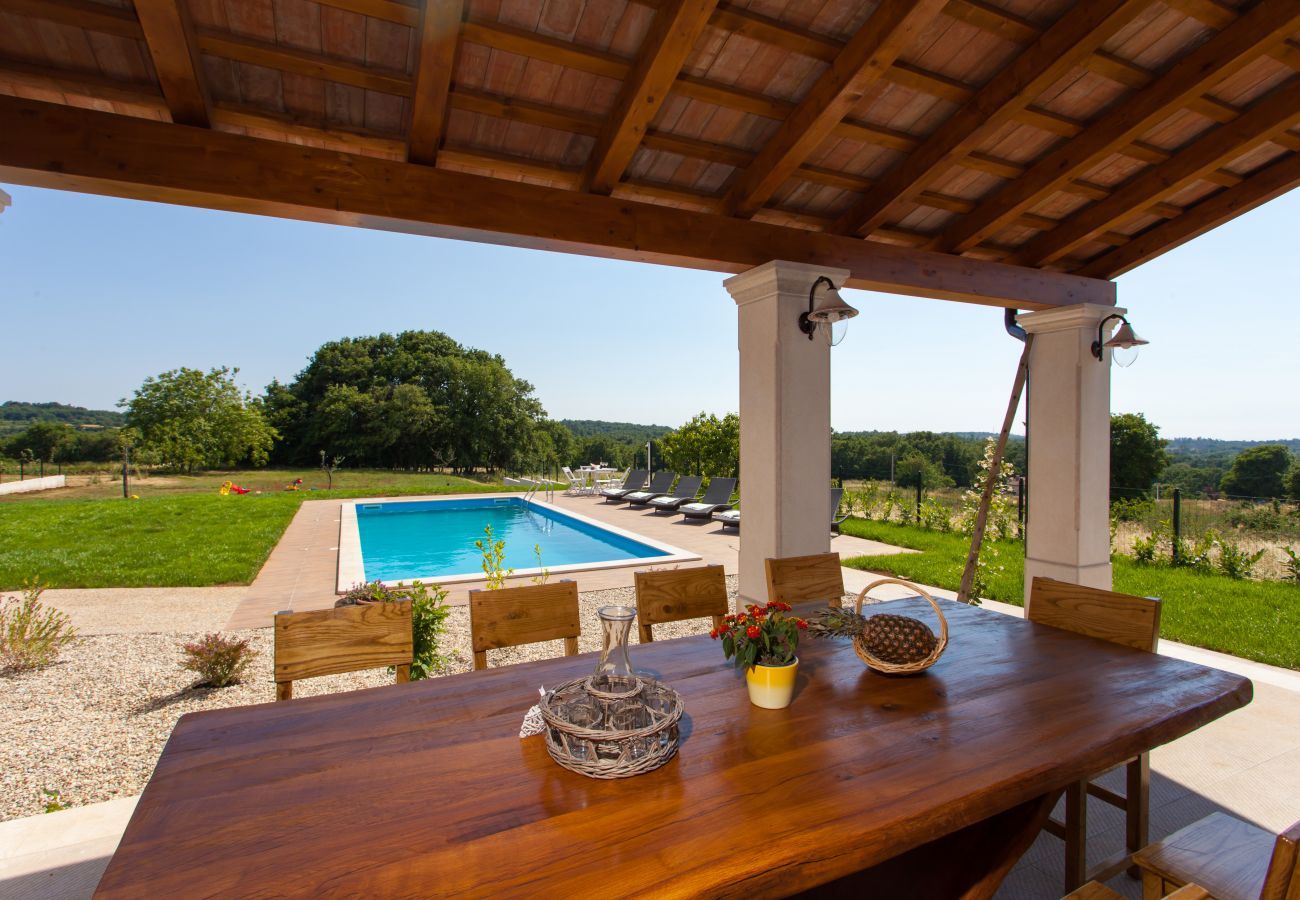 Villa in Tinjan - Villa Roza in Central Istria with whirlpool and playground for kids - pet friendly  