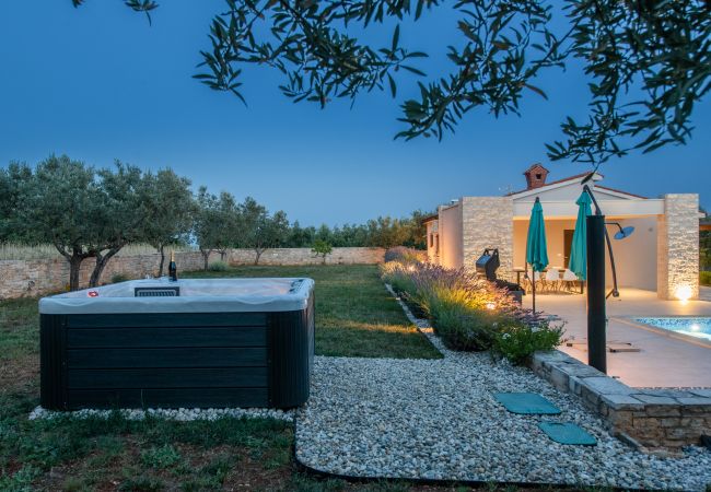 Villa in Mali Vareški - Villa Silentio with whirlpool, large garden, complete privacy & quiet location  Villa in Mali Vareški - Villa Silentio with whirlpool, large garden, complete privacy & quiet location
