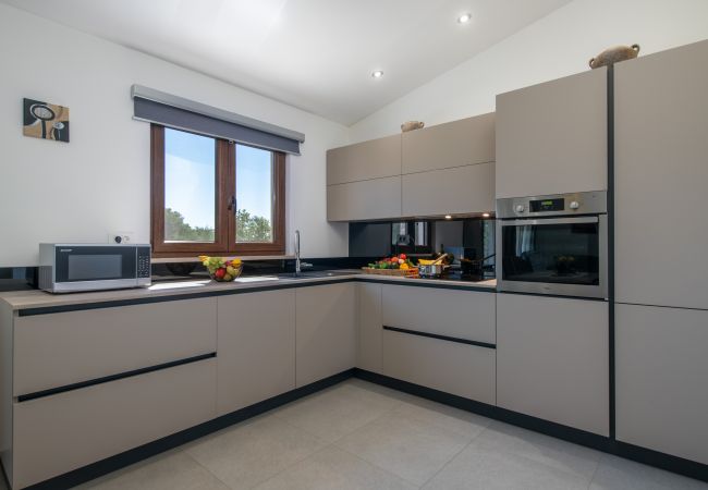 Villa in Mali Vareški - Villa Silentio with whirlpool, large garden, complete privacy & quiet location  Villa in Mali Vareški - Villa Silentio with whirlpool, large garden, complete privacy & quiet location