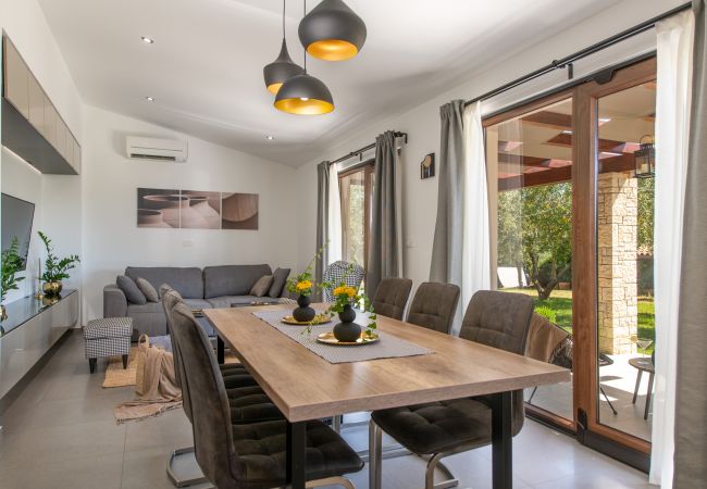 Villa in Mali Vareški - Villa Silentio with whirlpool, large garden, complete privacy & quiet location  Villa in Mali Vareški - Villa Silentio with whirlpool, large garden, complete privacy & quiet location