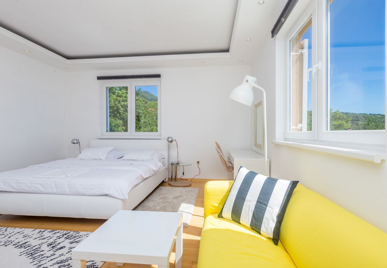 Villa in Opatija - Villa Sveti Petar in Opatija for 10 persons with sea view & whirlpool 