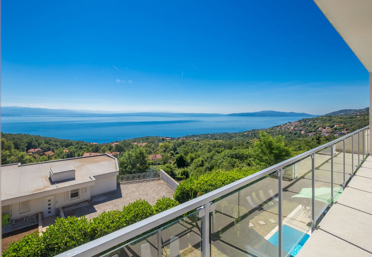 Villa in Opatija - Villa Sveti Petar in Opatija for 10 persons with sea view & whirlpool 