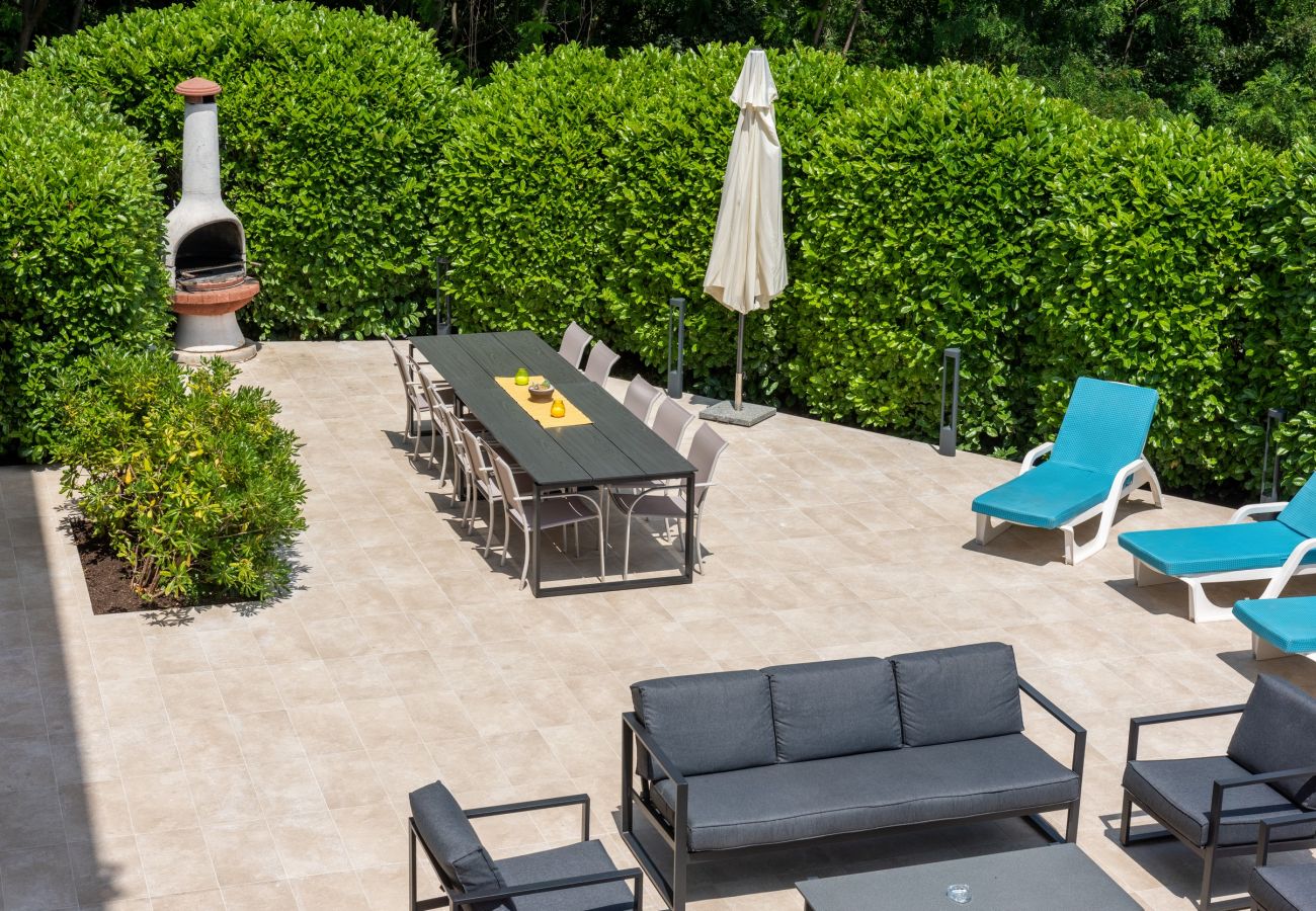 Villa in Opatija - Villa Sveti Petar in Opatija for 10 persons with sea view & whirlpool 