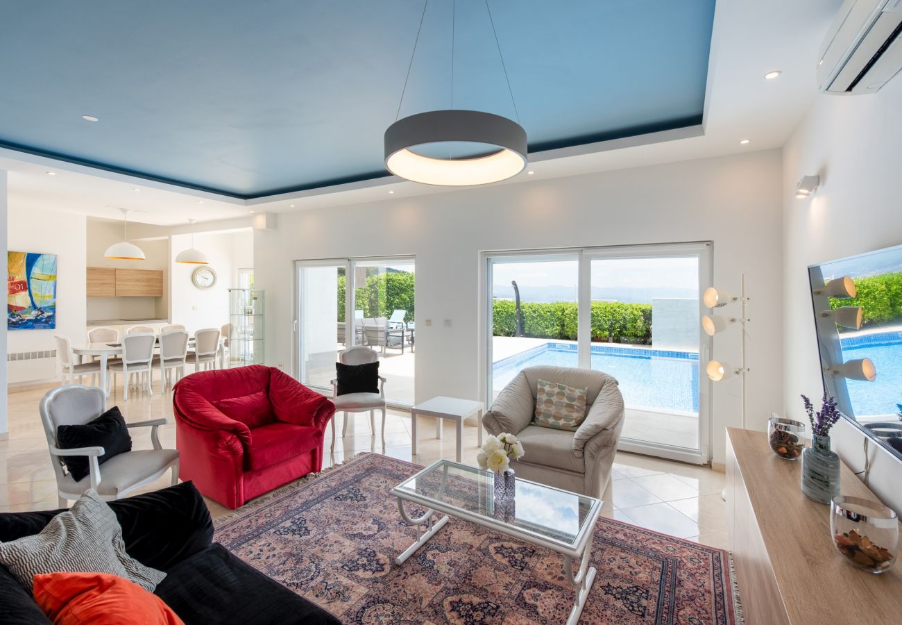 Villa in Opatija - Villa Sveti Petar in Opatija for 10 persons with sea view & whirlpool 