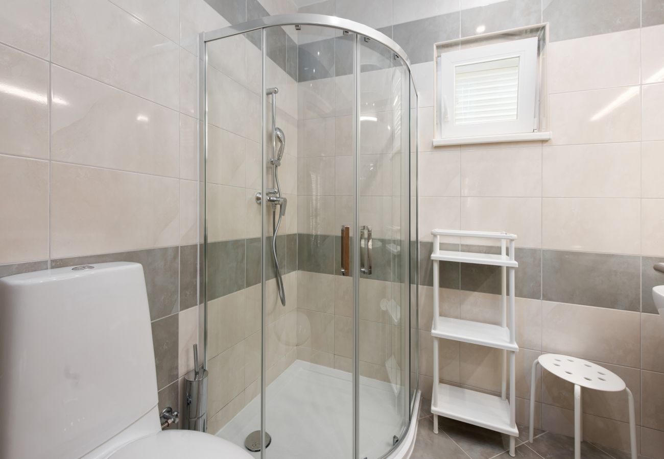 Villa in Opatija - Villa Sveti Petar in Opatija for 10 persons with sea view & whirlpool 