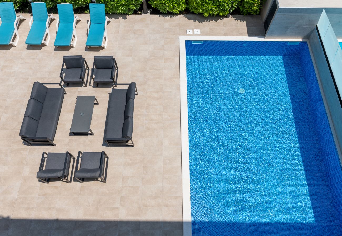 Villa in Opatija - Villa Sveti Petar in Opatija for 10 persons with sea view & whirlpool 