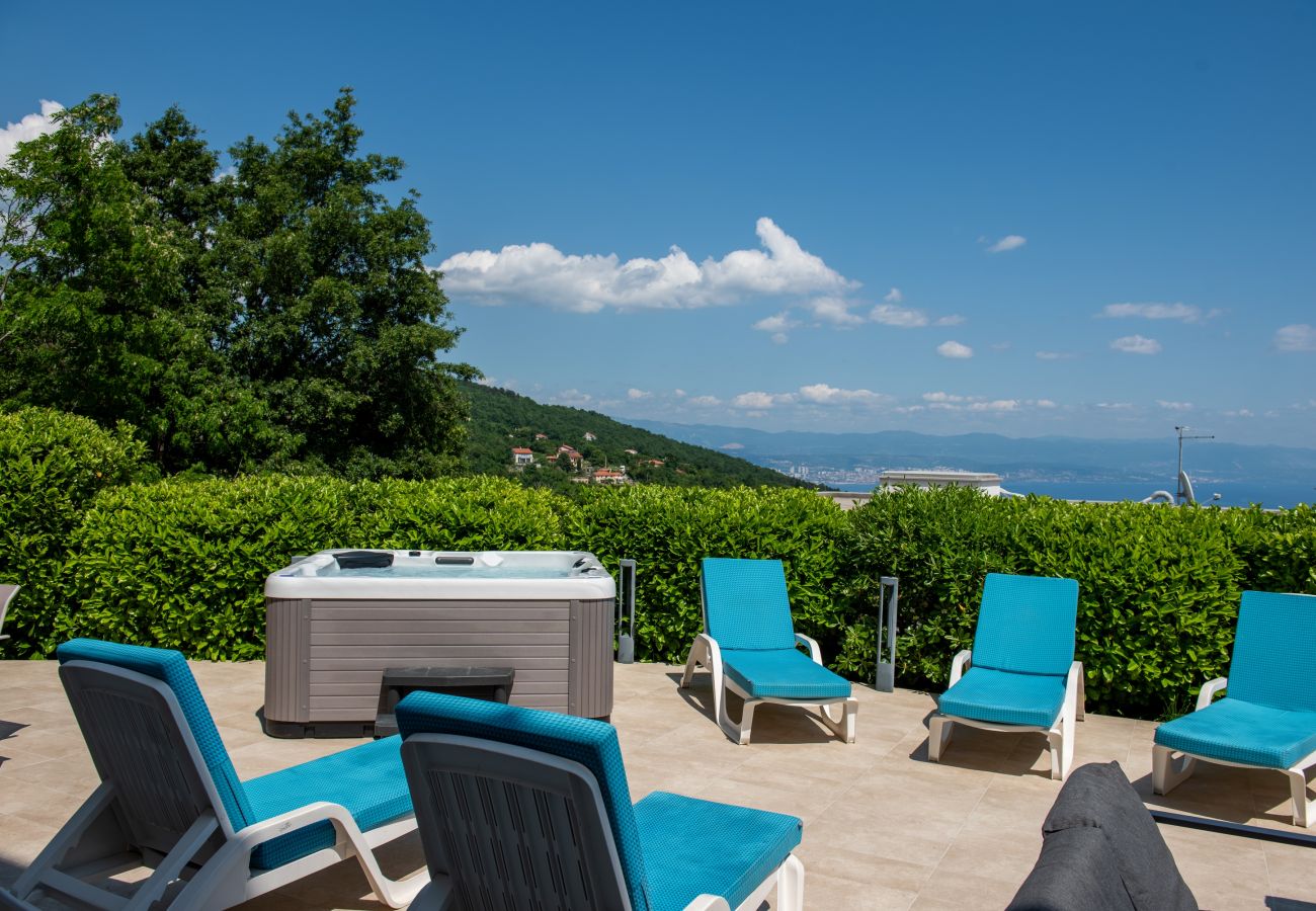 Villa in Opatija - Villa Sveti Petar in Opatija for 10 persons with sea view & whirlpool 