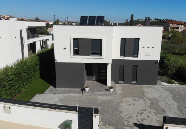Villa in Pula - Villa Ula in Pula with heated pool and sauna Villa in Pula - Villa Ula in Pula with heated pool and sauna