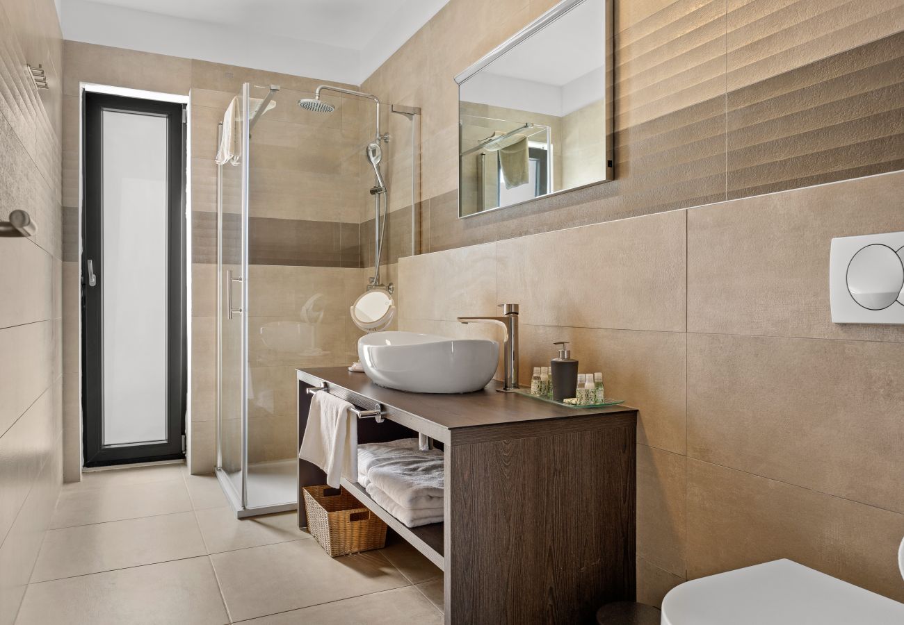 Villa in Pula - Villa Ula in Pula with heated pool, sauna & private tennis court