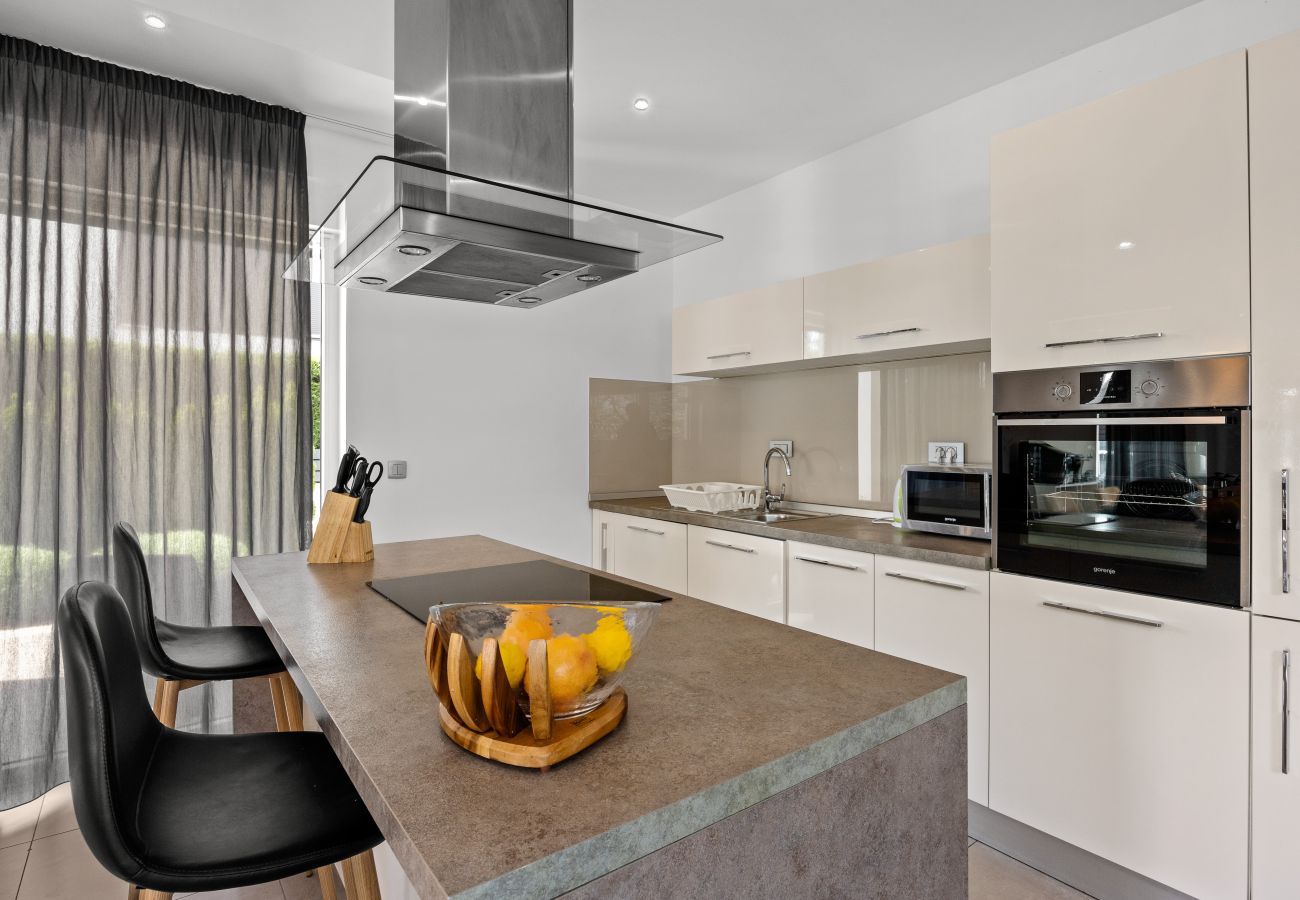 Villa in Pula - Villa Una in Pula with heated pool, whirlpool & private tennis court