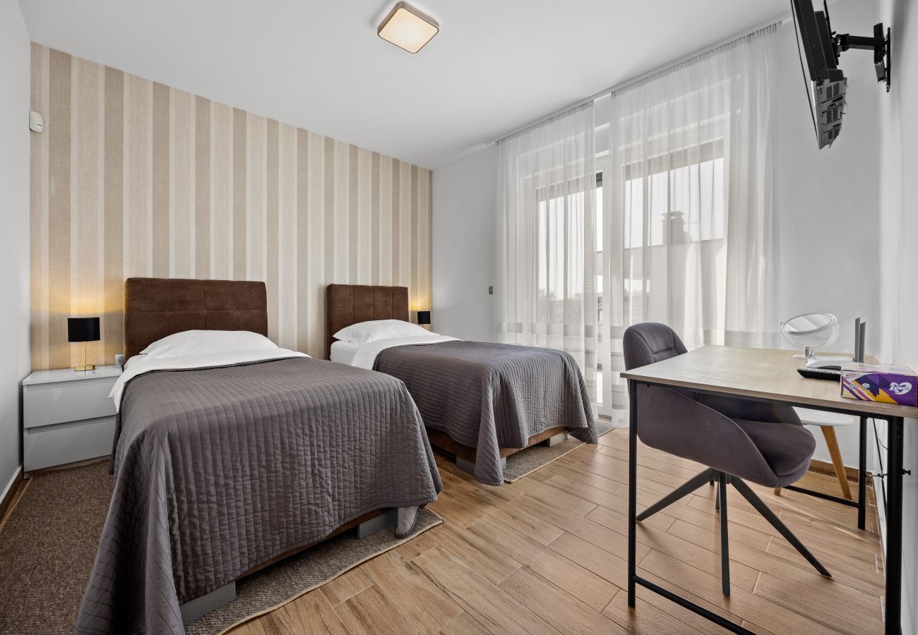 Villa in Pula - Villa Una in Pula with heated pool, whirlpool & private tennis court