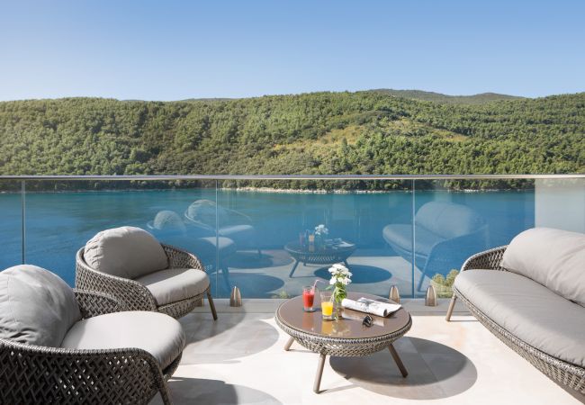 Villa in Duga Luka - Villa Vlastelini II near Labin - Rabac with sea view, beachfront and wellness Villa in Duga Luka - Villa Vlastelini II near Labin - Rabac with sea view, beachfront and wellness