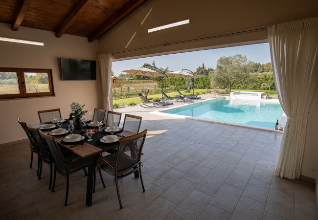 Villa in Loborika - Villa Mattuzzi near Pula with large garden, kids playground and whirlpool Villa in Loborika - Villa Mattuzzi near Pula with large garden, kids playground and whirlpool