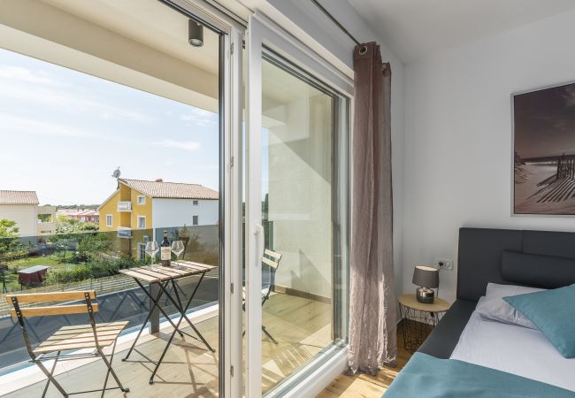 Villa in Pula - Modern Villa OL&JU for 9 persons in Pula only 1.5 km from the beach with Pool Heating Villa in Pula - Modern Villa OL&JU for 9 persons in Pula only 1.5 km from the beach with Pool Heating