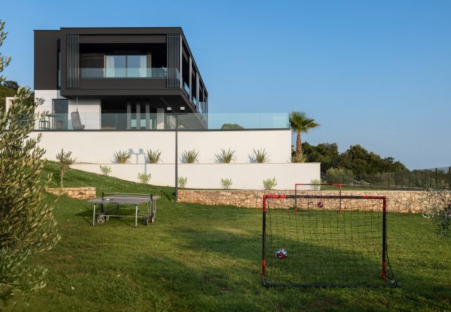 Villa in Brovinje - Luxury Exclusive Villa Panoramica near Labin - Rabac only 2 km from the beach with sea view and wellness