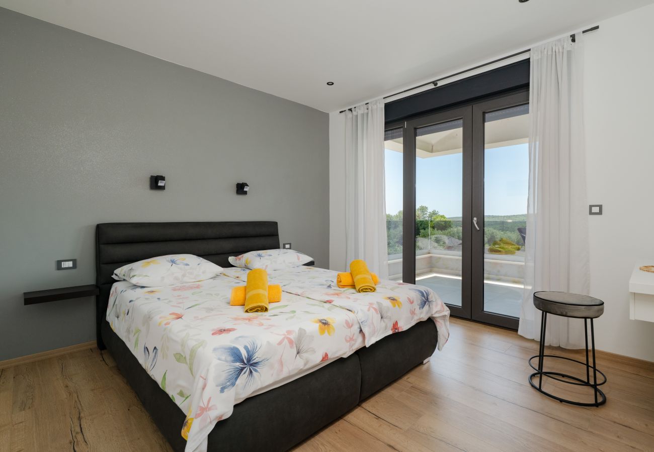 Villa in Krnica - Villa Posidonia near Pula with sea view and surrounded by olive trees