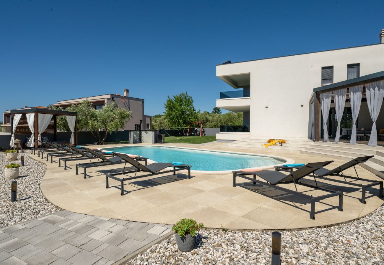 Villa in Krnica - Villa Posidonia near Pula with sea view and surrounded by olive trees