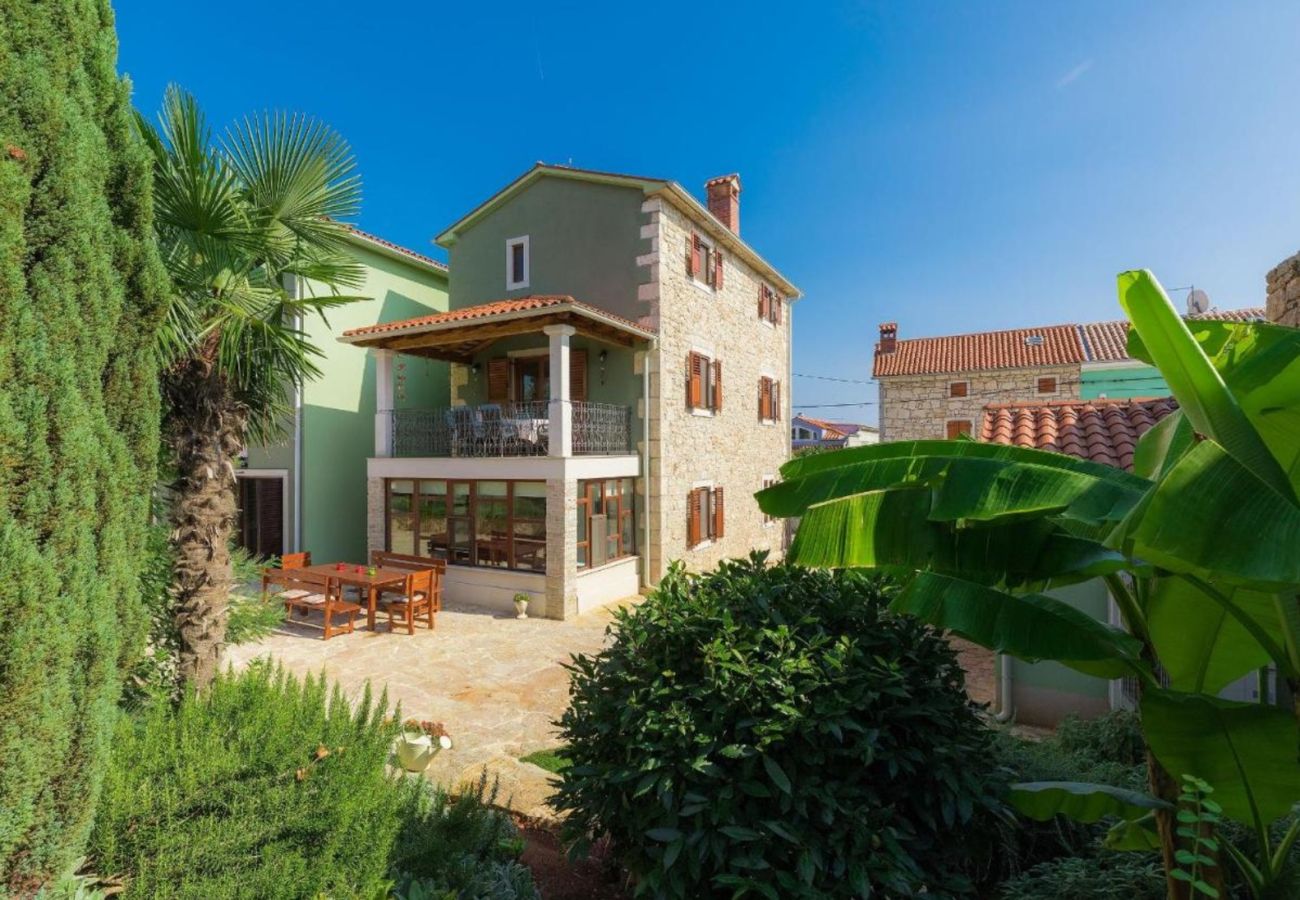 Villa in Marcana - Casa Menta near Pula for 10 persons - private villa for families & friends with wellness