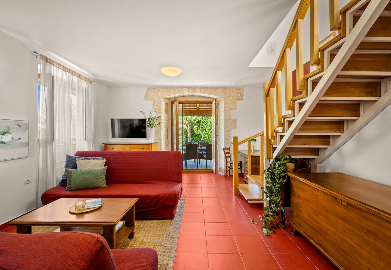 Villa in Marcana - Casa Menta near Pula for 10 persons - private villa for families & friends with wellness