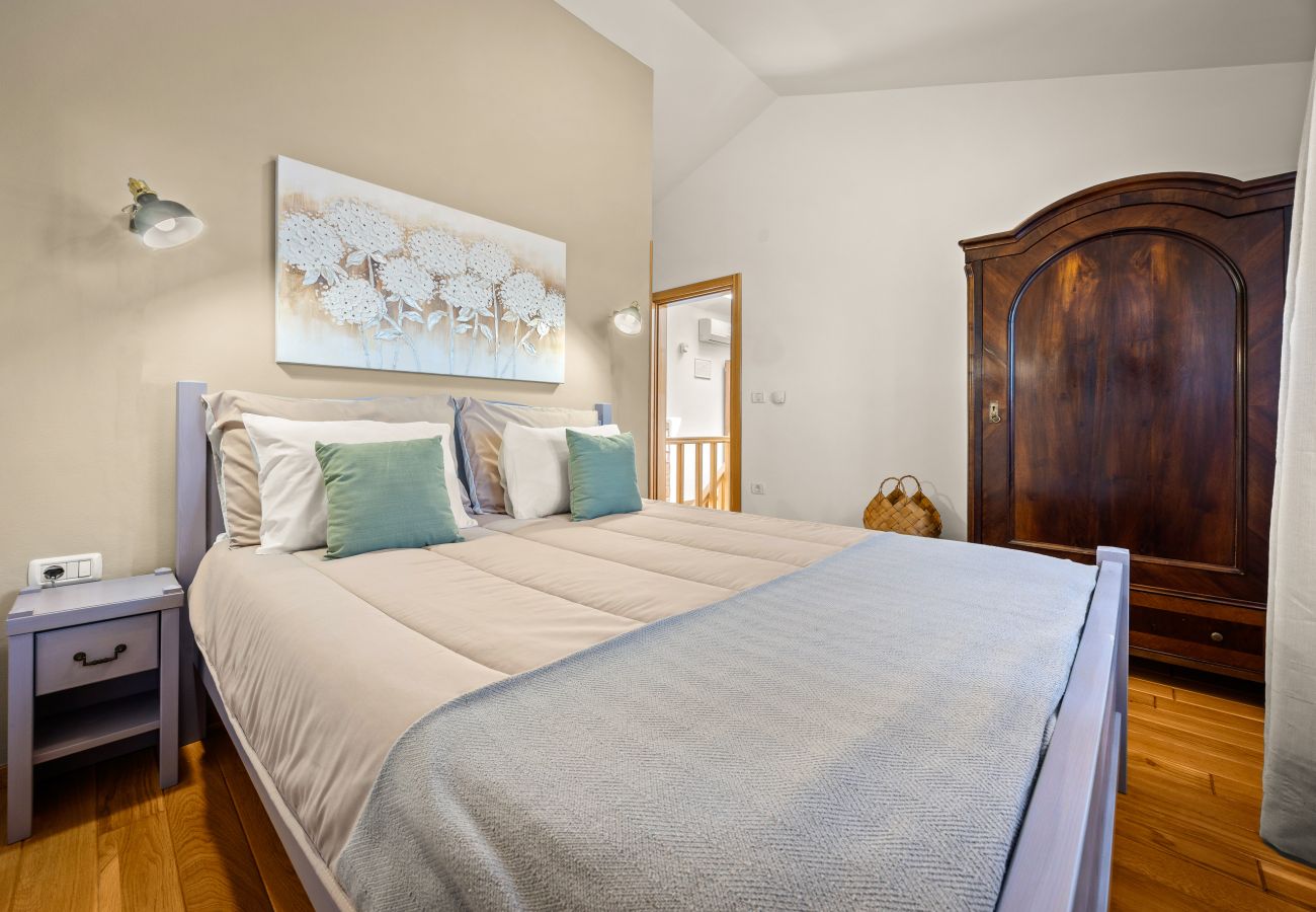 Villa in Marcana - Casa Menta near Pula for 10 persons - private villa for families & friends with wellness