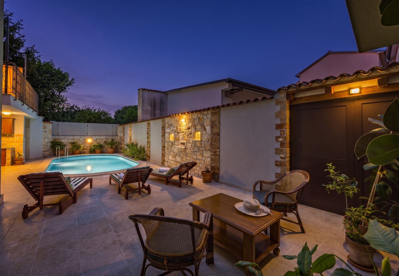 Villa in Marcana - Casa Menta near Pula for 10 persons - private villa for families & friends with wellness