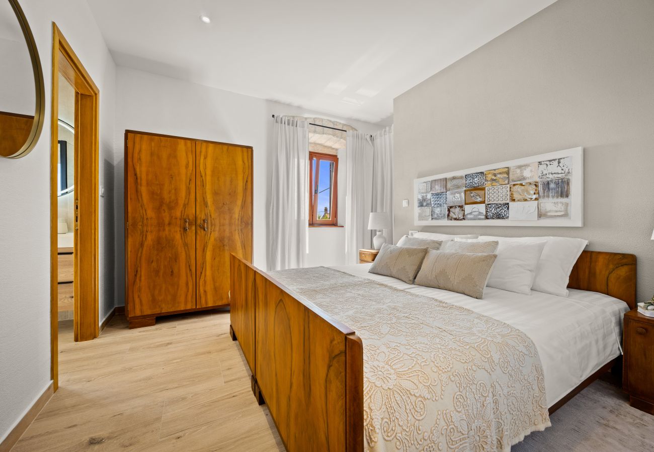 Villa in Marcana - Casa Menta near Pula for 10 persons - private villa for families & friends with wellness