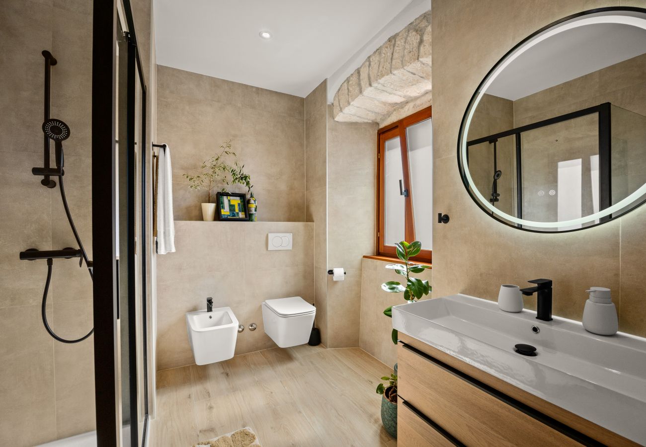 Villa in Marcana - Casa Menta near Pula for 10 persons - private villa for families & friends with wellness