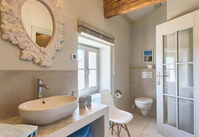 Villa in Radovani - Villa Charlotte for 14 persons with 73m2 Pool in Central Istria - Daily Housekeeping & Breakfast Service Villa in Radovani - Villa Charlotte for 14 persons with 73m2 Pool in Central Istria - Daily Housekeeping & Breakfast Service