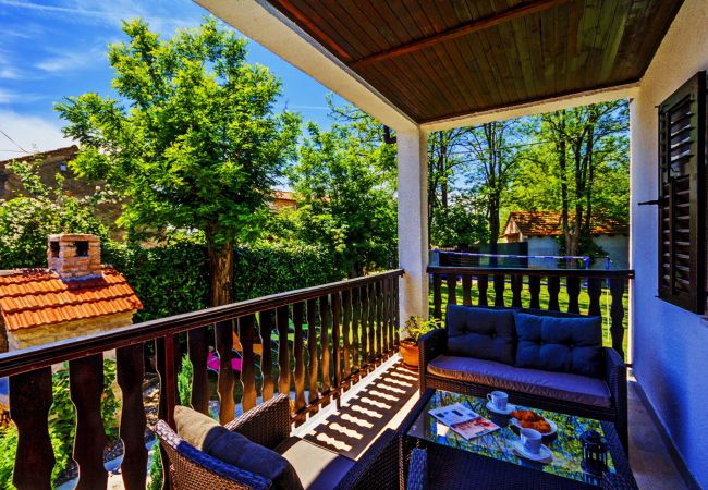 Villa in Svetvincenat - Villa Ferlini in Central Istria with private 10000 m2 garden, wellness & family activities on plot Villa in Svetvincenat - Villa Ferlini in Central Istria with private 10000 m2 garden, wellness & family activities on plot