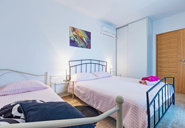 Villa in Svetvincenat - Villa Ferlini in Central Istria with private 10000 m2 garden, wellness & family activities on plot Villa in Svetvincenat - Villa Ferlini in Central Istria with private 10000 m2 garden, wellness & family activities on plot